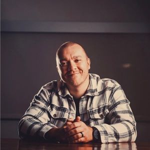 Meet your Posher, Dustin